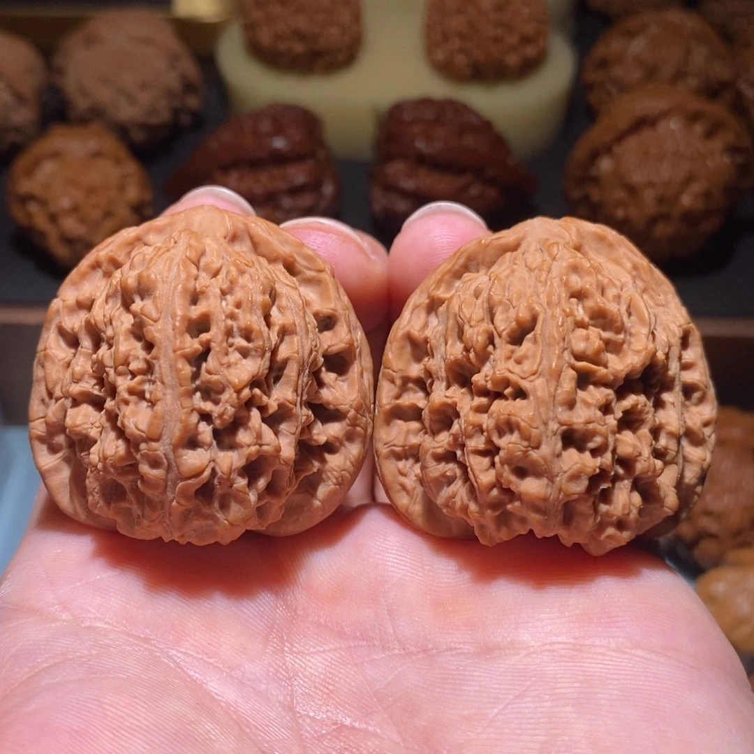 文玩核桃吊坠南疆石