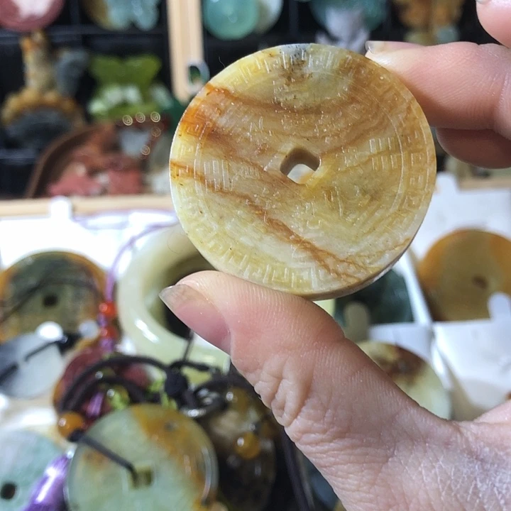 岫玉未镶嵌岫玉挂件