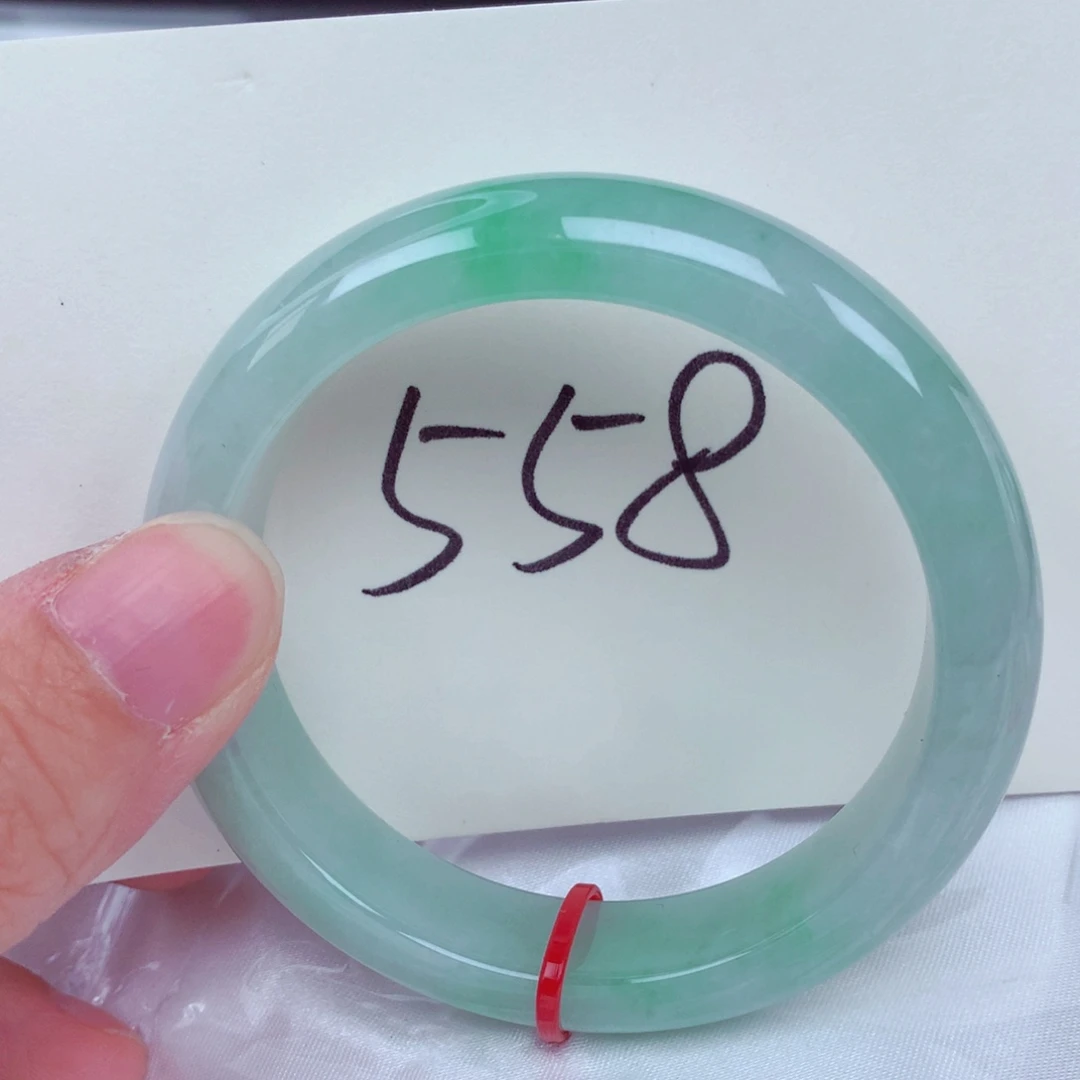 翡翠未镶嵌手镯翡翠