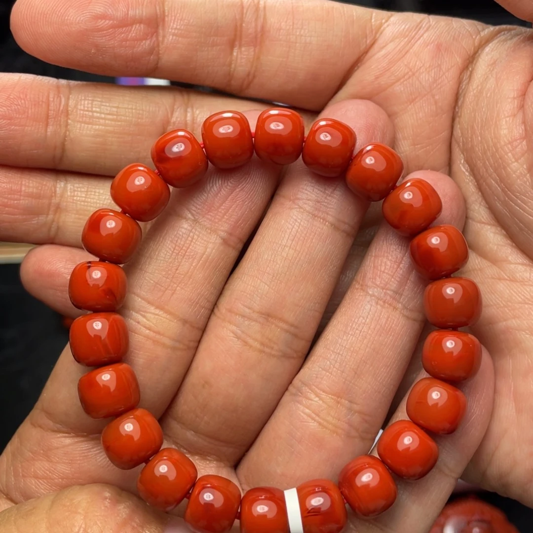 K***空南红玛瑙未镶嵌颈饰