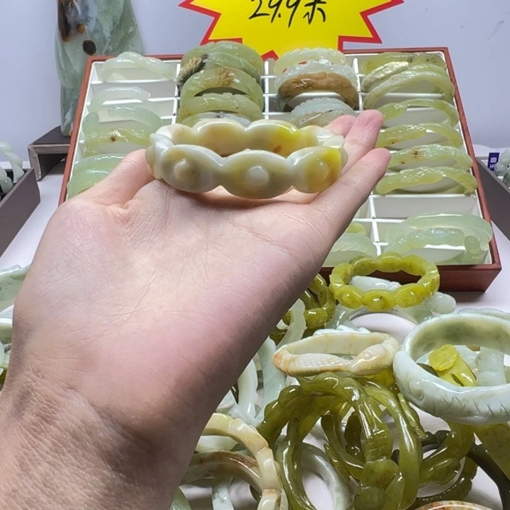 ᶻ****蛇纹石玉未镶嵌手镯