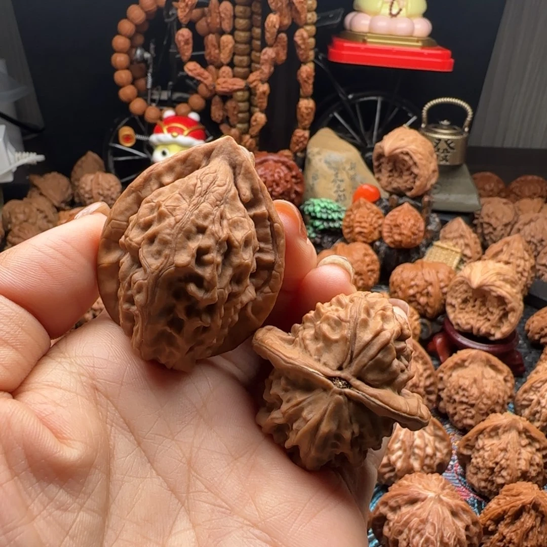 文玩核桃把件全品大红袍40