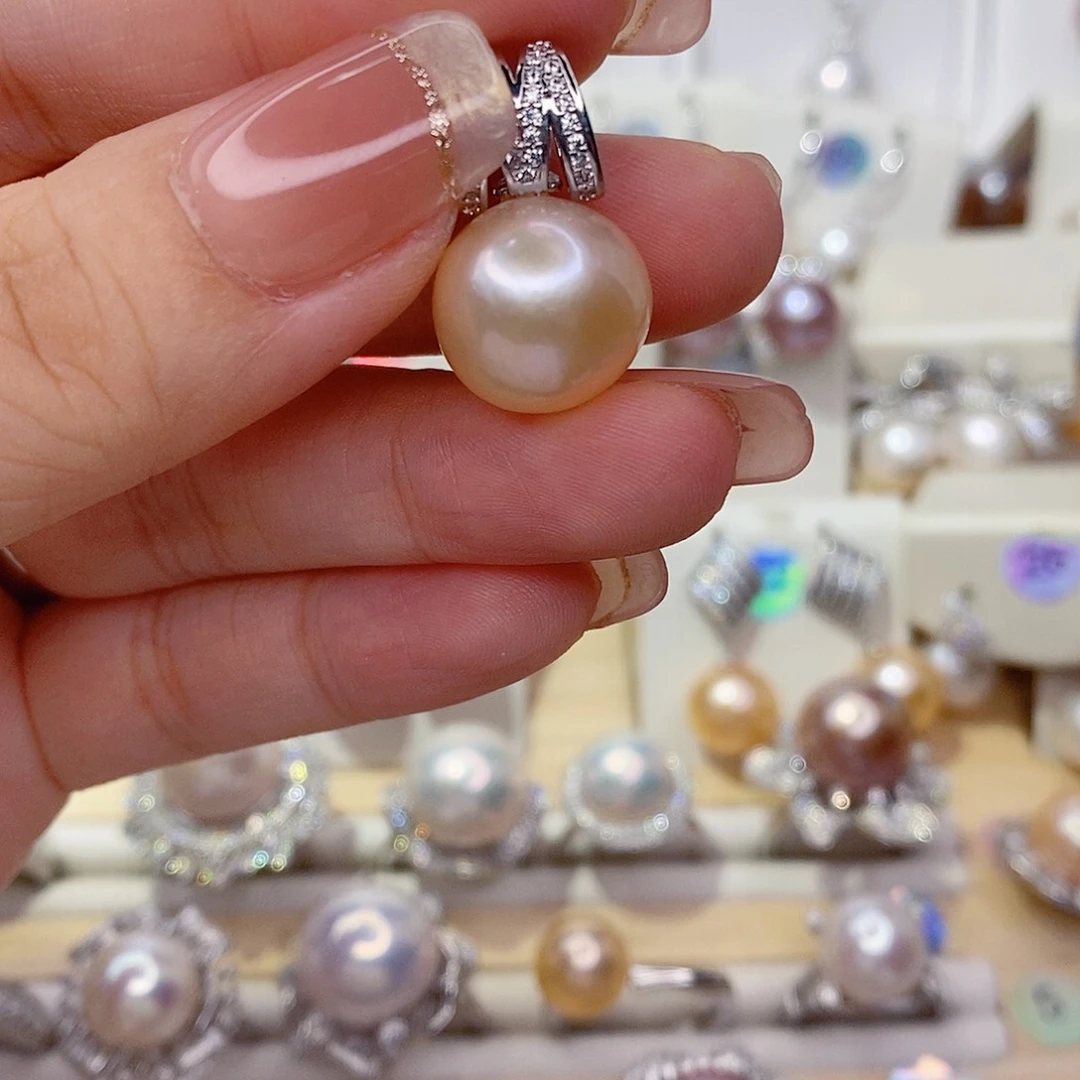 淡水珍珠未镶嵌吊坠(赠链)