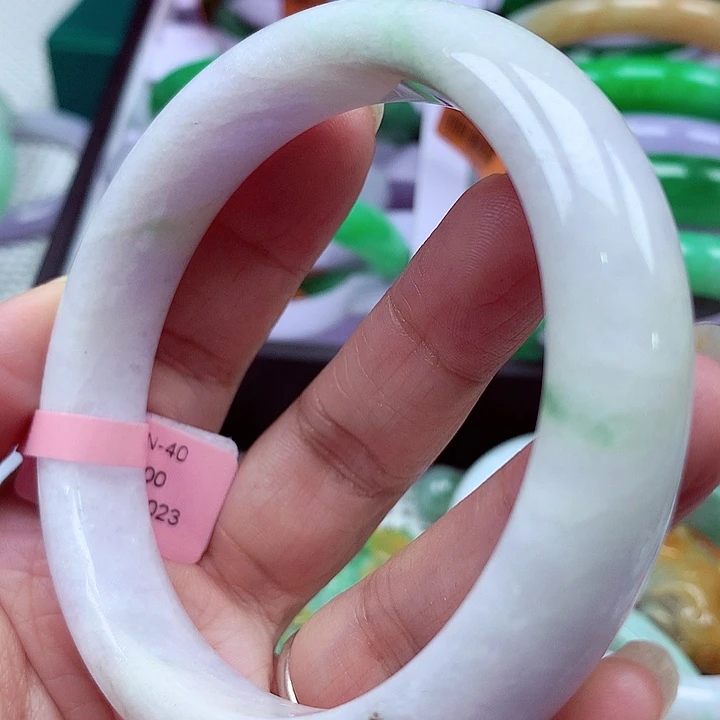 翡翠未镶嵌手镯翡翠