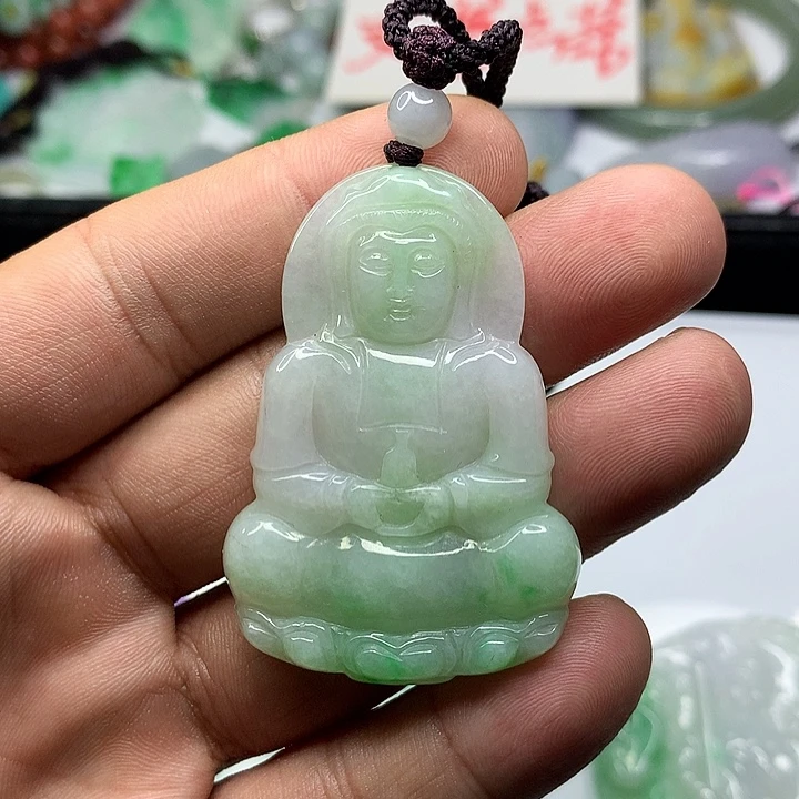吊坠(赠链)未镶嵌翡翠