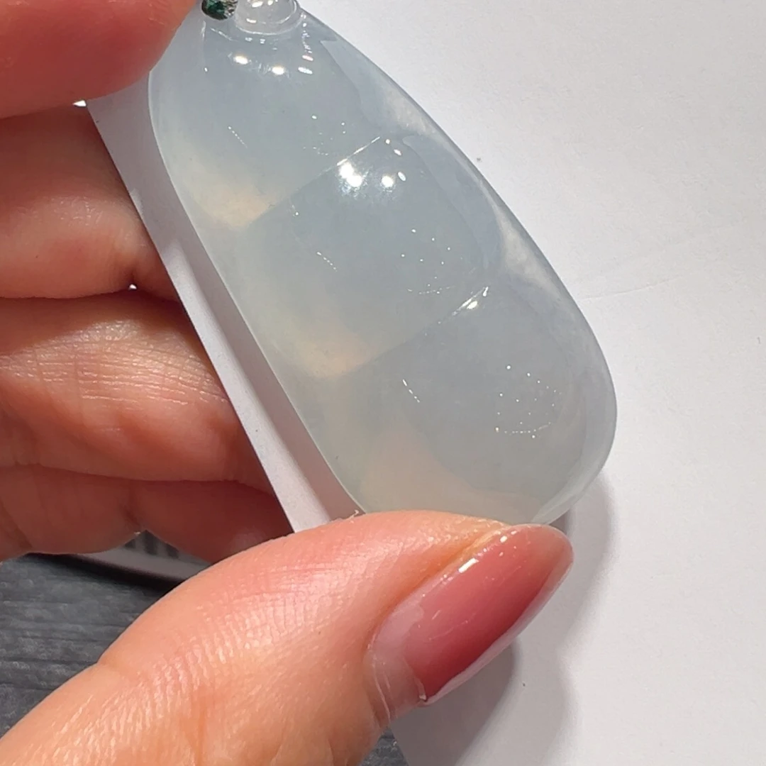 翡翠未镶嵌颈饰吊坠