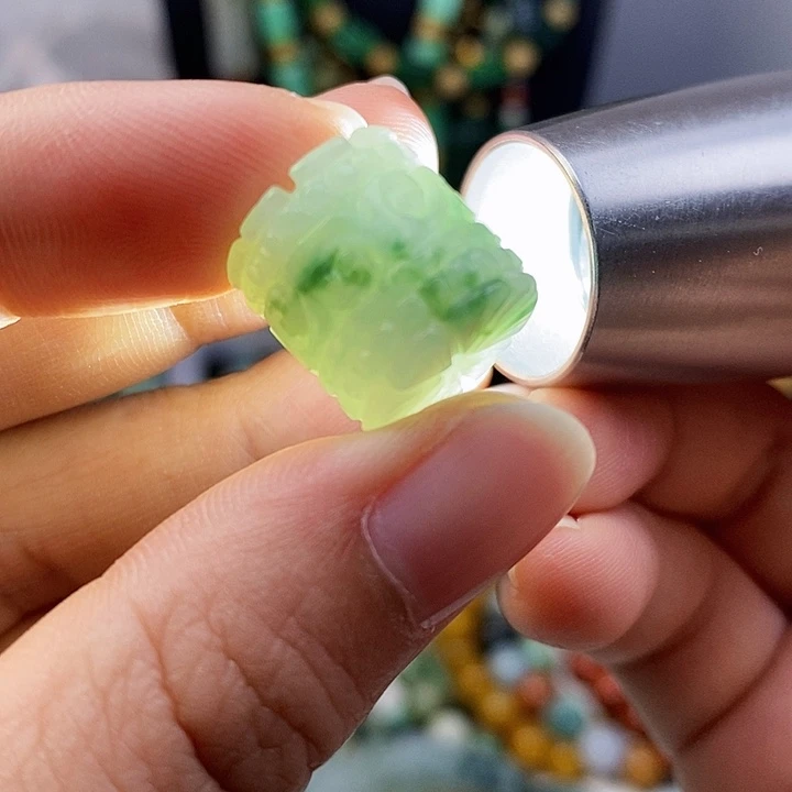 翡翠未镶嵌颈饰翡翠翡翠
