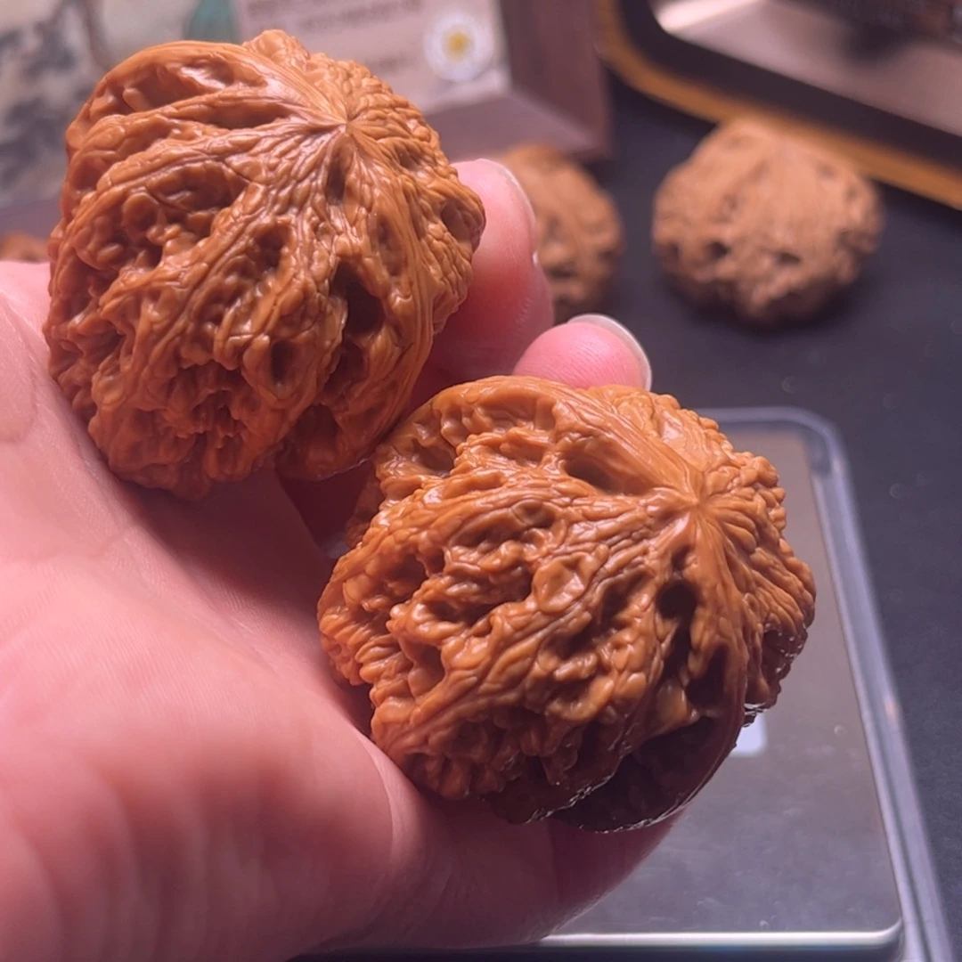 文玩核桃吊坠大粗筋