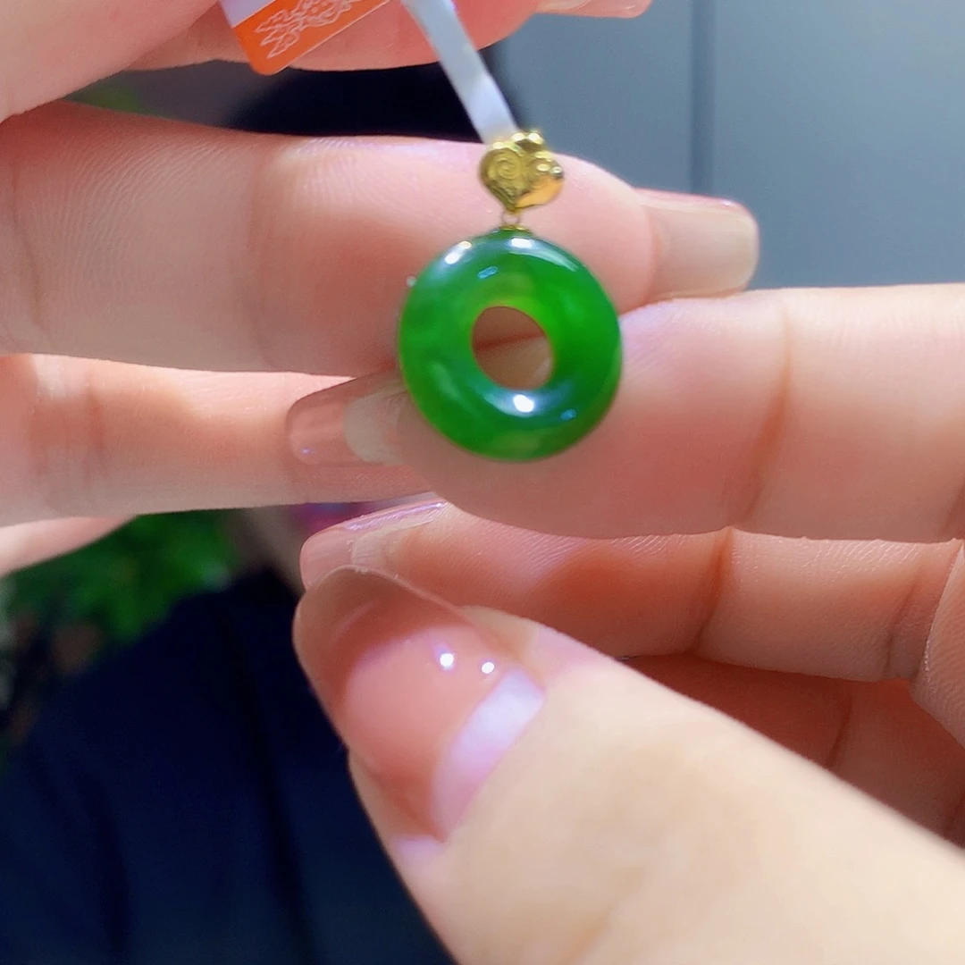 和田玉（碧玉）18K金镶嵌颈饰