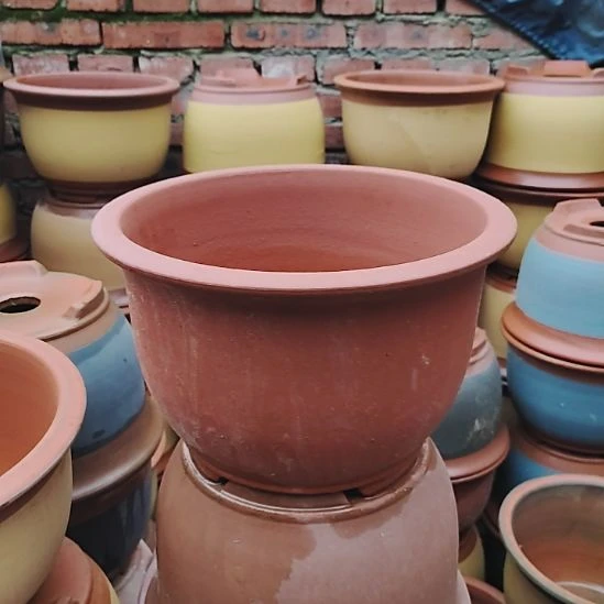 三脚金钟口径30高19素两个