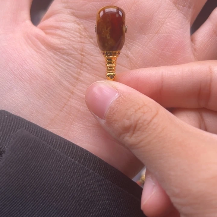 琥珀未镶嵌裸石卡10mm