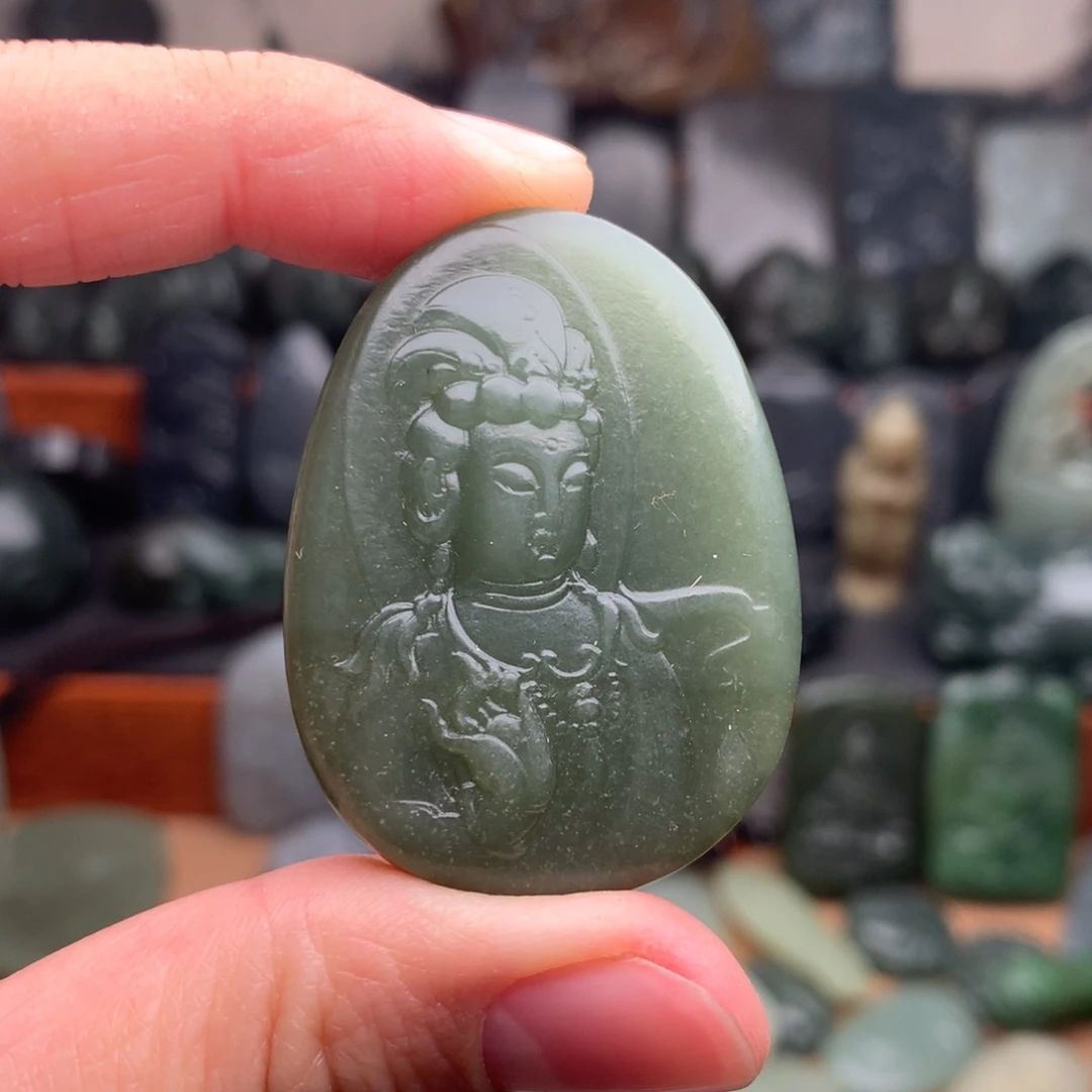 和田玉未镶嵌颈饰挂件50