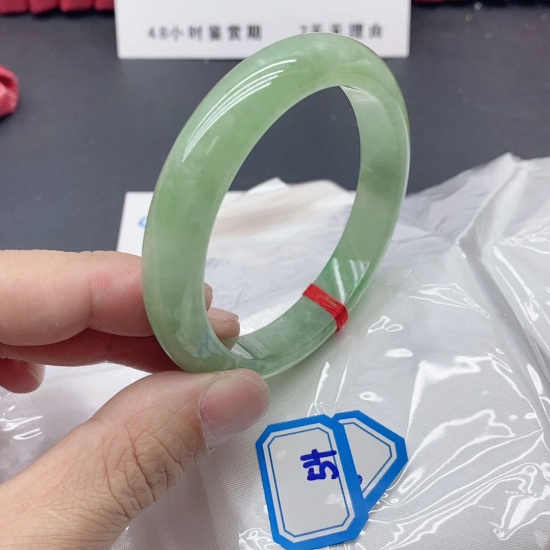 红***枫岫玉未镶嵌手镯翡手镯54