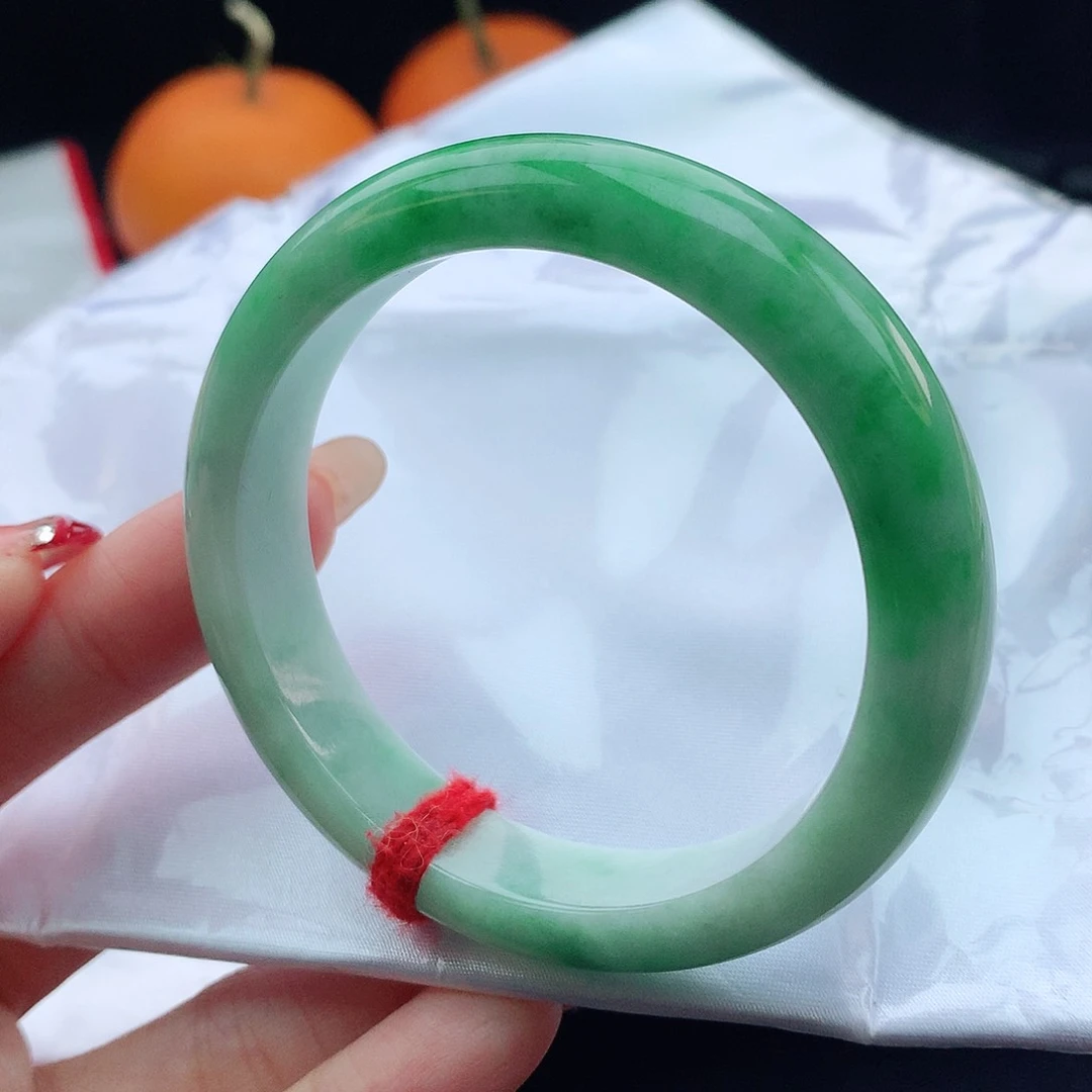 翡翠手镯未镶嵌54圈口882351