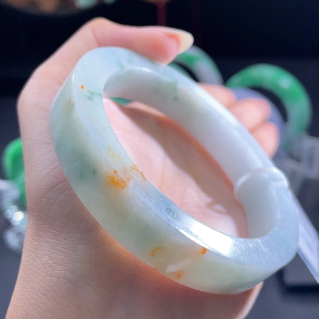 未镶嵌翡翠手镯定制翡翠