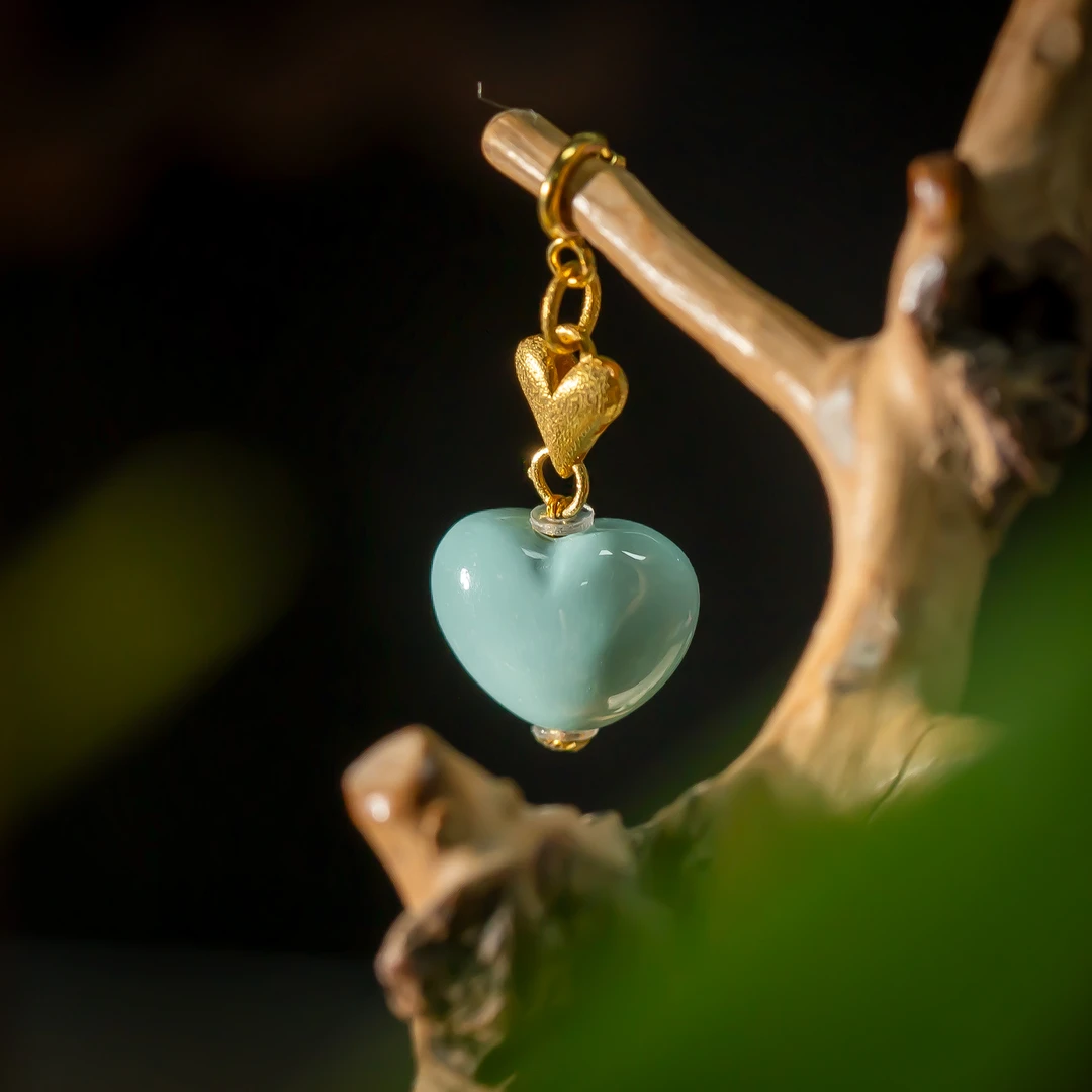 【世间臻宝】18K绿松爱心吊坠/Q1288/多样性发一件/8