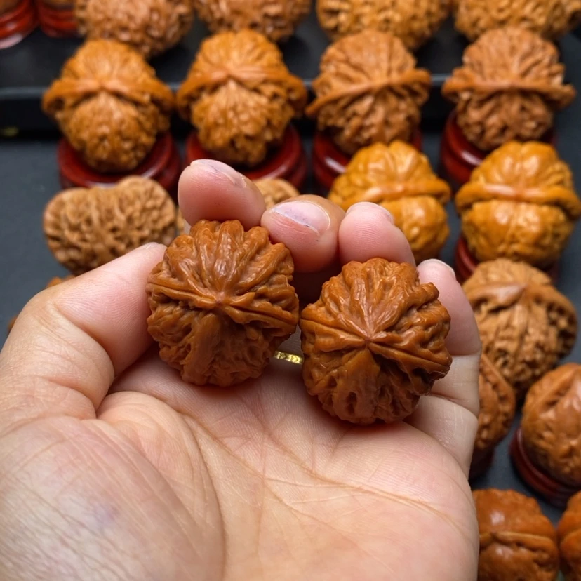 【闪购商品】文玩核桃把件玉石顿