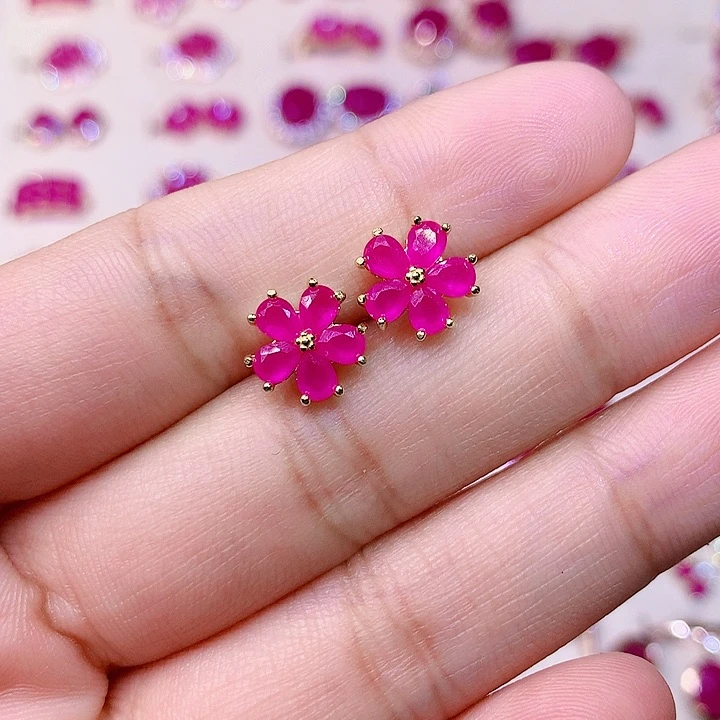 红宝石耳饰银S925镶嵌好****?