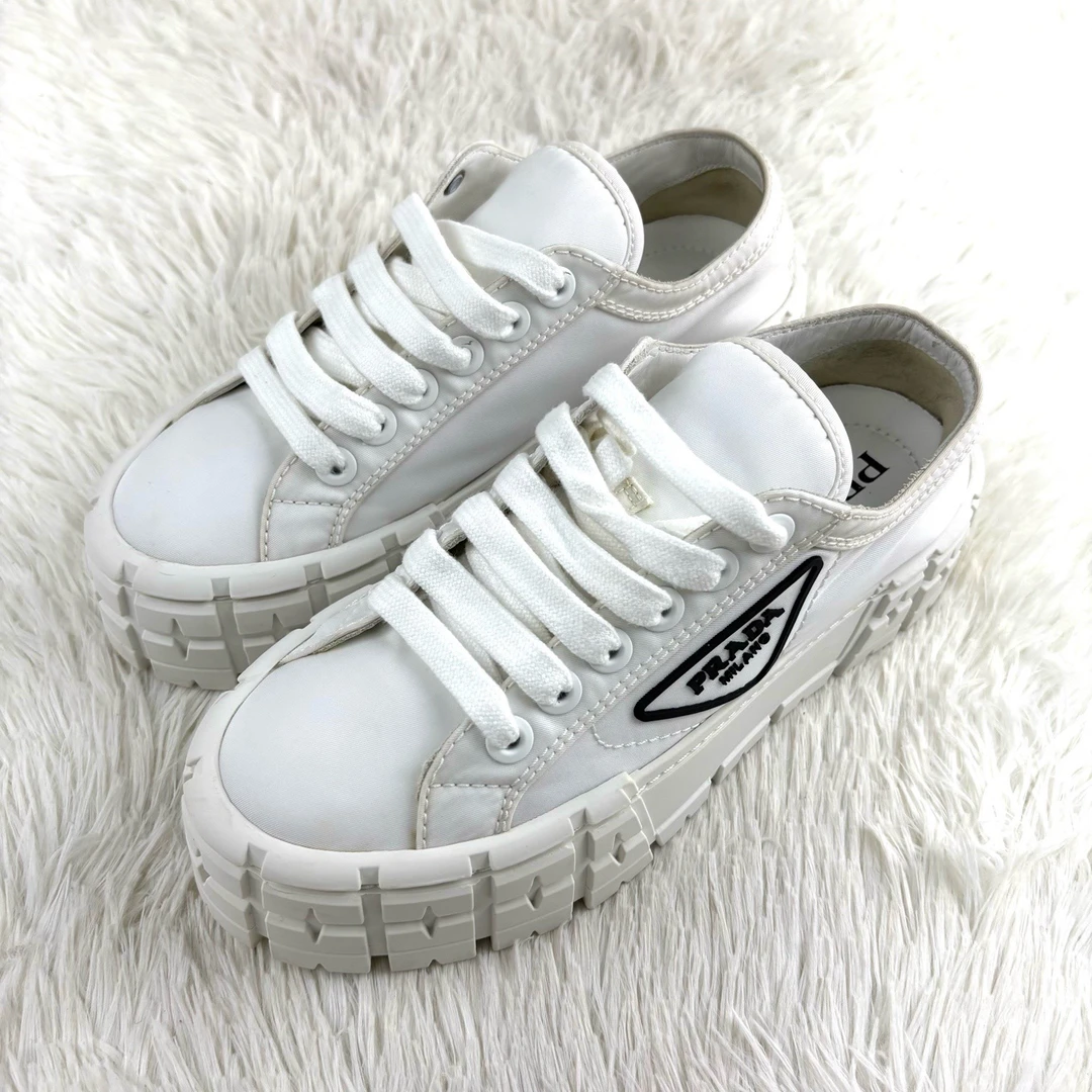 95新 Prada/普拉达 白色尼龙厚底饼干鞋37码