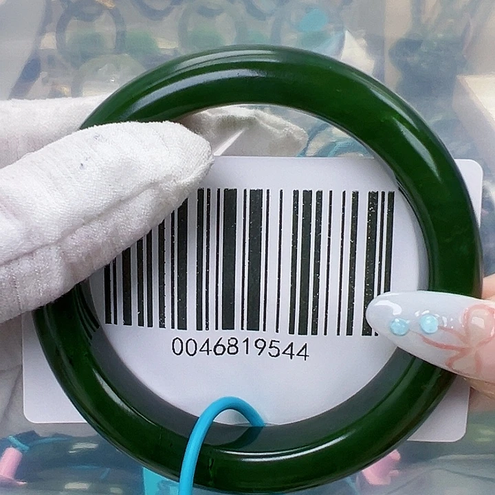 和田玉未镶嵌手镯包容5657