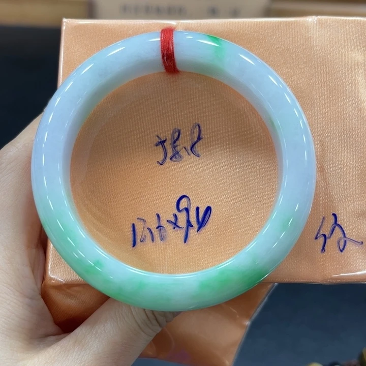 未镶嵌手镯翡翠翡翠