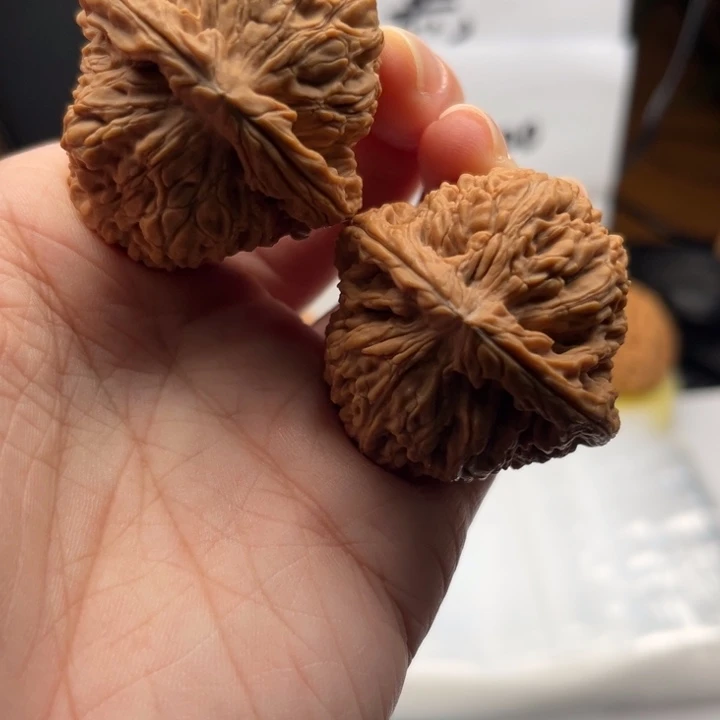 吊坠文玩核桃南疆41