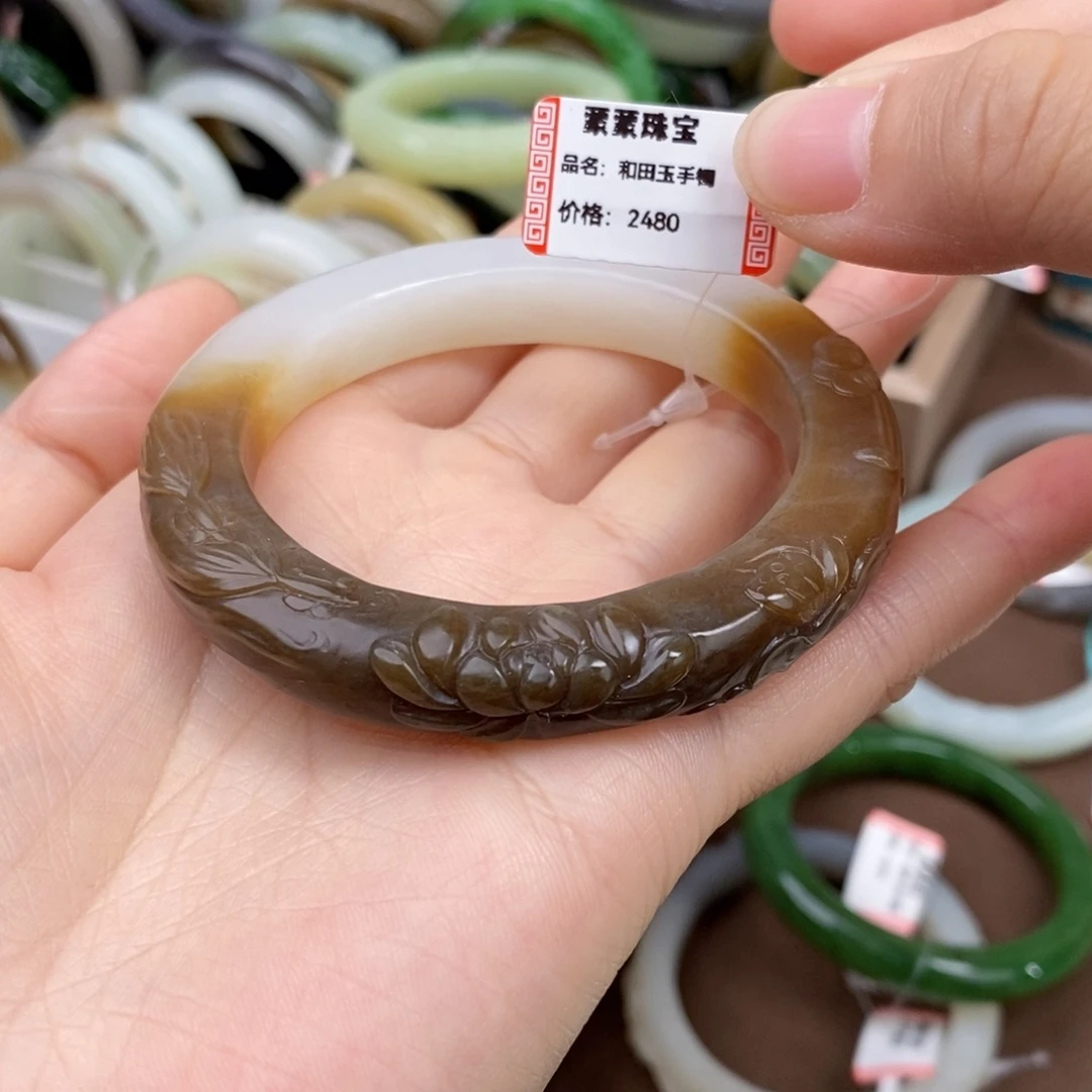 ****妍未镶嵌手镯和田玉糖白手镯54#