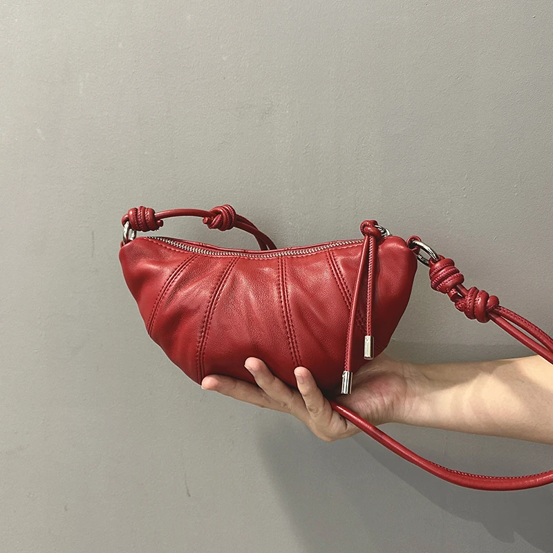 真皮包包2025新款山羊皮可颂包简约百搭迷你牛角包时尚百搭斜挎包