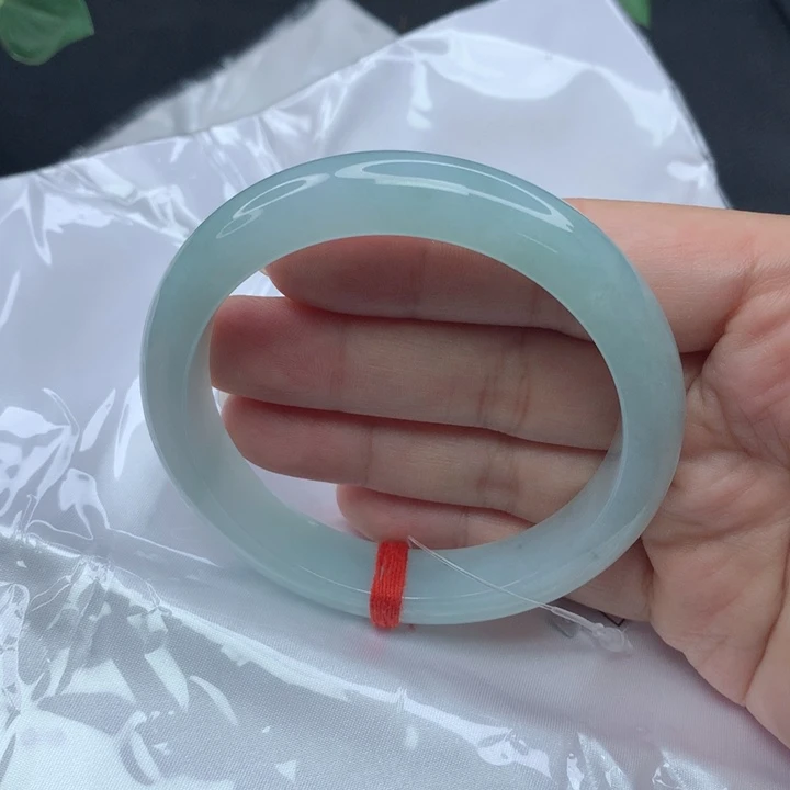 翡翠手镯未镶嵌6060616161