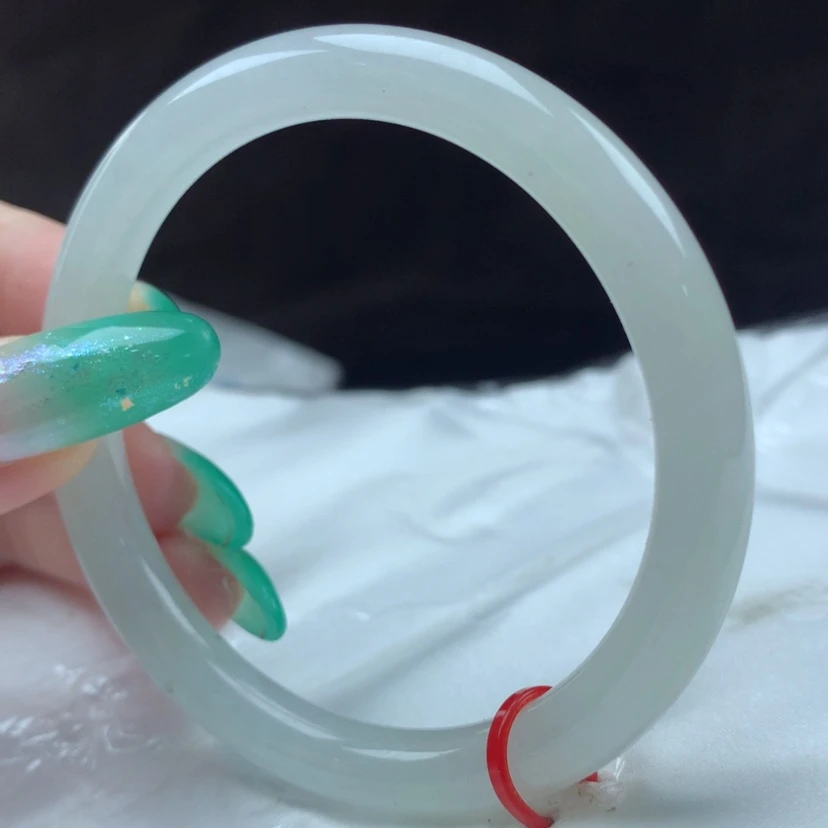 【闪购商品】未镶嵌手镯（圆镯）翡翠93139，