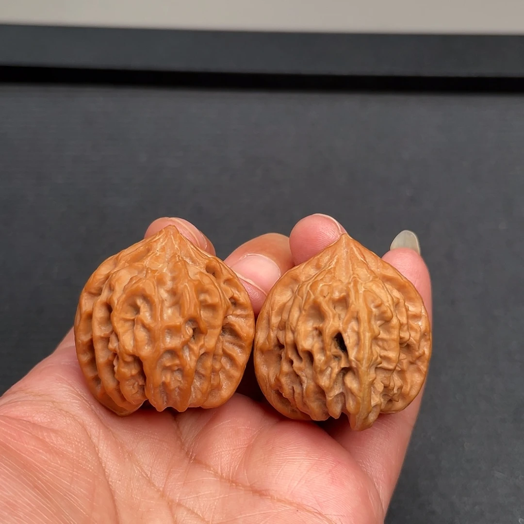 桃核把件35×35全品头茬曹大龙A434