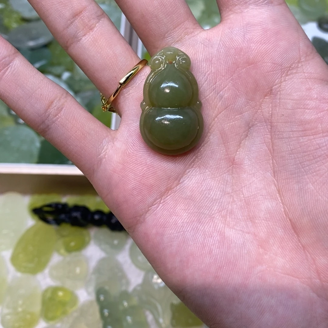 岫玉未镶嵌吊坠(不含链)两单包邮