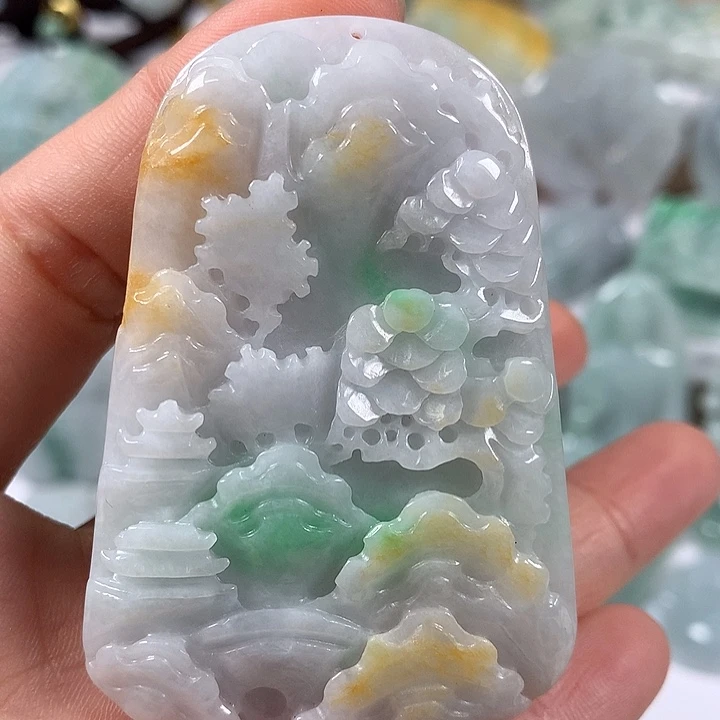 翡翠未镶嵌颈饰山水两面工艺福利多彩颜色福利