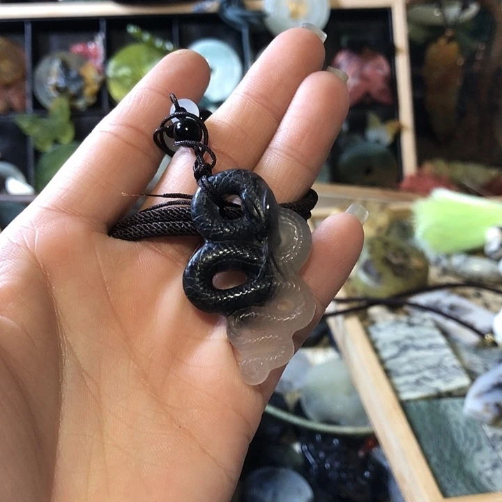 岫玉未镶嵌岫玉挂件