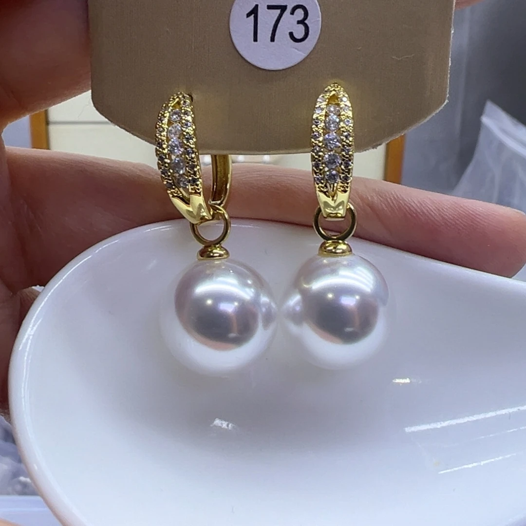 淡水珍珠未镶嵌耳饰
