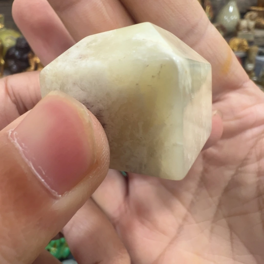 和田玉（糖玉）未镶嵌挂件