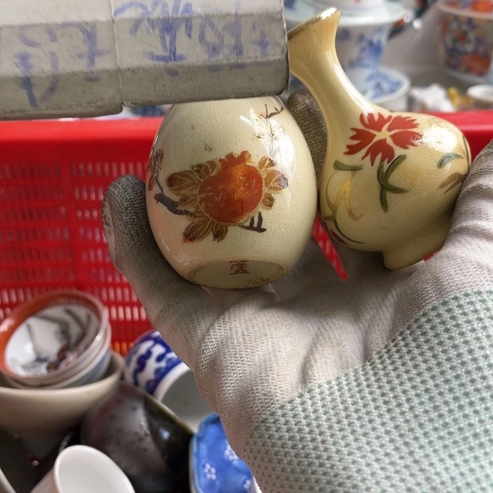 瓷片L*o哈哈哈我要看的时候