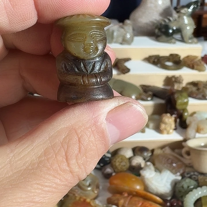 夏***軍陶摆件瓷器等艺术作品多次