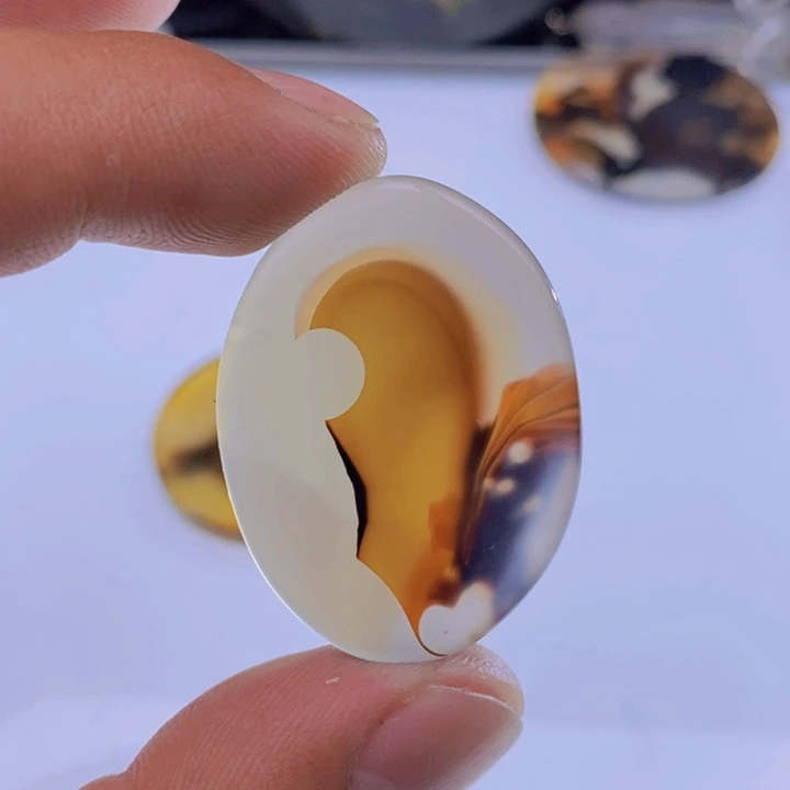 玛瑙/玉髓颈饰未镶嵌