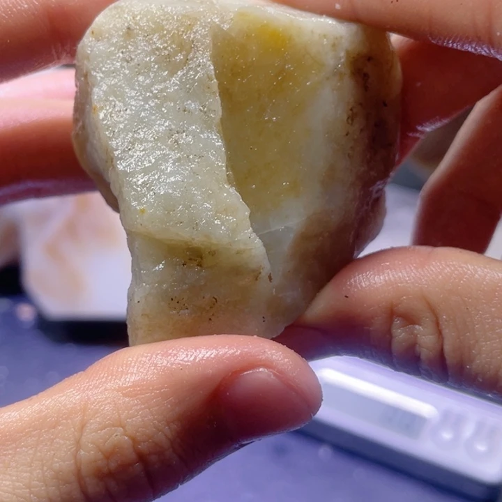 和田玉未镶嵌珠宝半成品