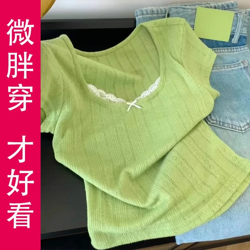 洋气大码多巴胺穿搭绿色T恤女设计感高级胖mm显瘦短袖夏蕾丝上衣