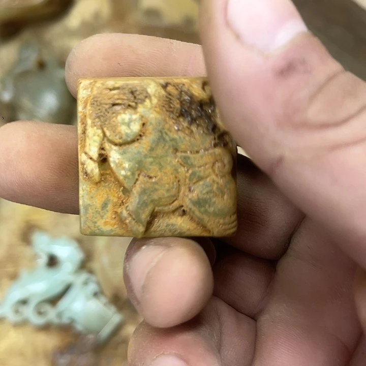 和田玉（糖玉）未镶嵌挂件