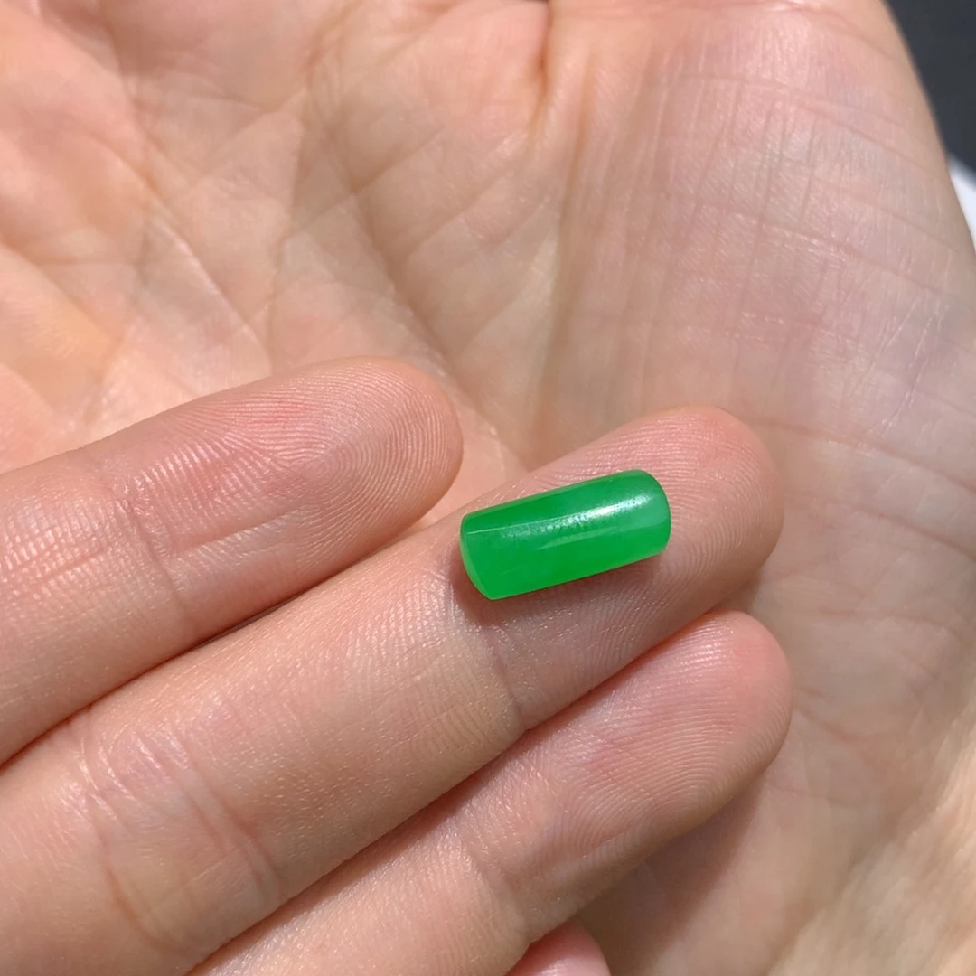 翡翠裸石翡翠马鞍