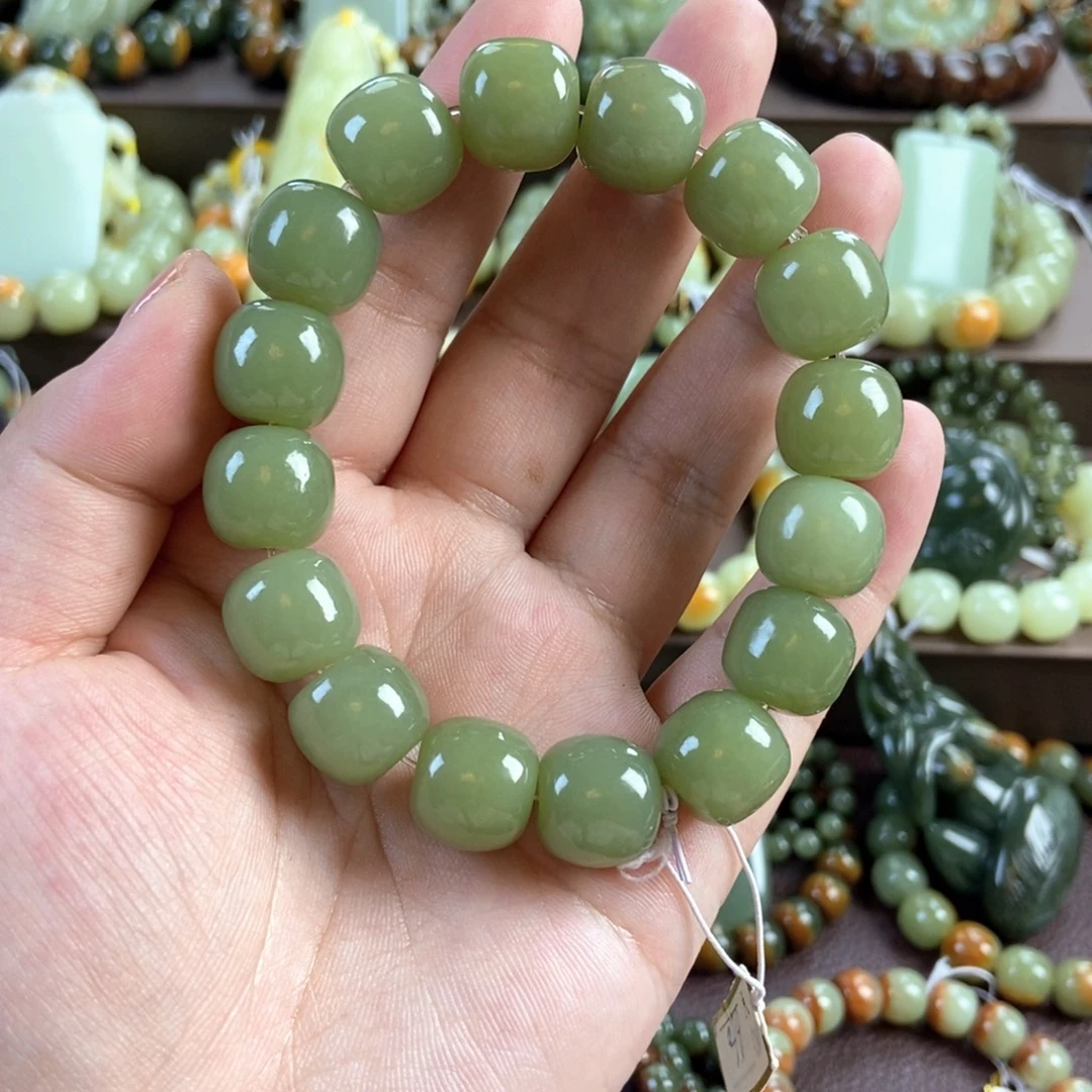 透闪石质玉未镶嵌手串