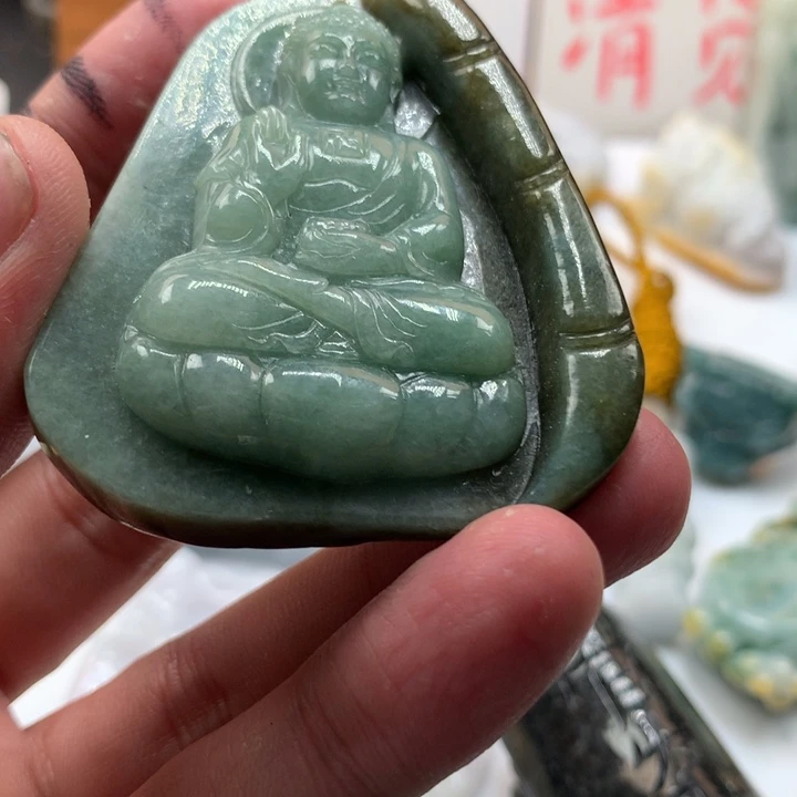 翡翠未镶嵌颈饰保真天然a货翡翠