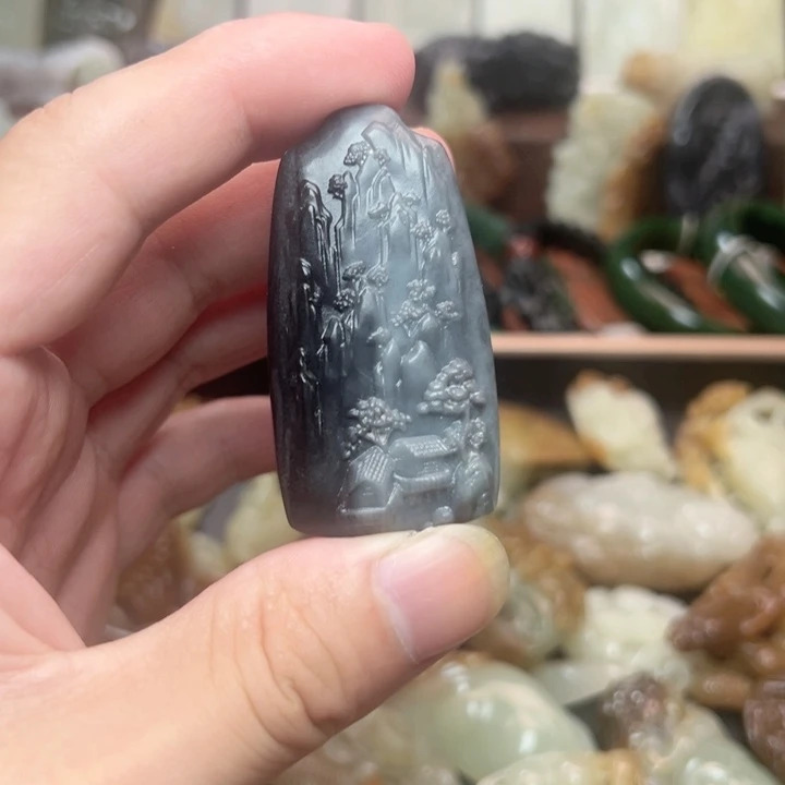 颈饰未镶嵌和田玉青花
