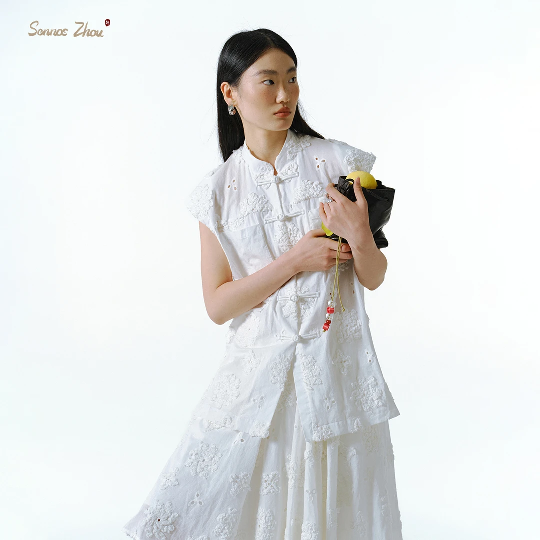 sennoszhou春日花忙·芳菲镂空中式马甲 C512004