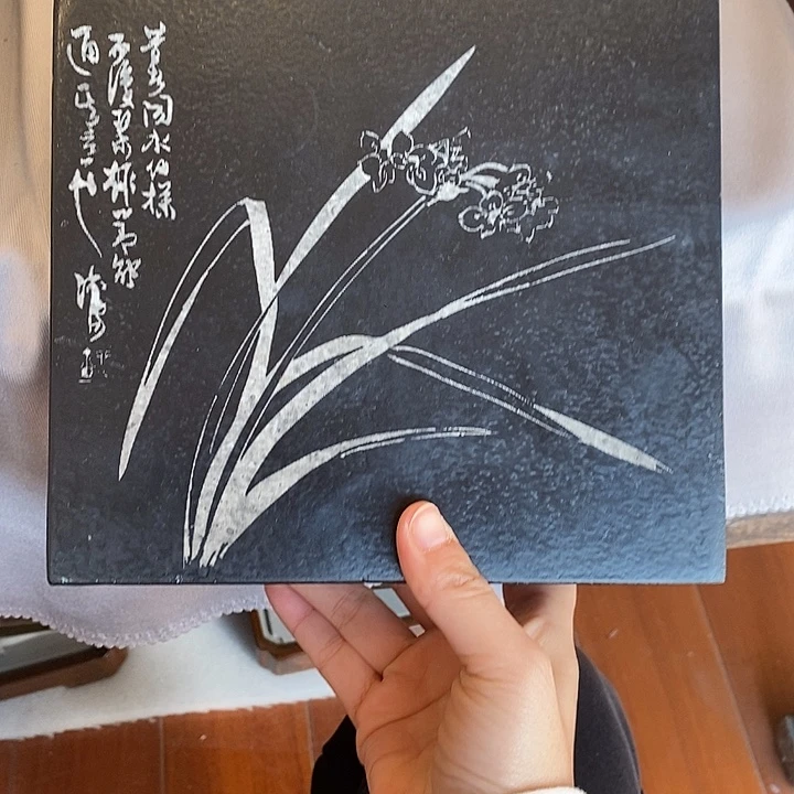 20*20*4.5cm经典黑金砖底座