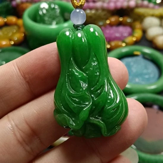 翡翠未镶嵌挂件翡翠