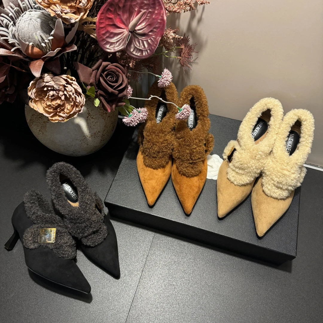 【现现】秋冬季简约气质款毛茸茸魔术贴网红休闲爆款尖头防滑高跟鞋